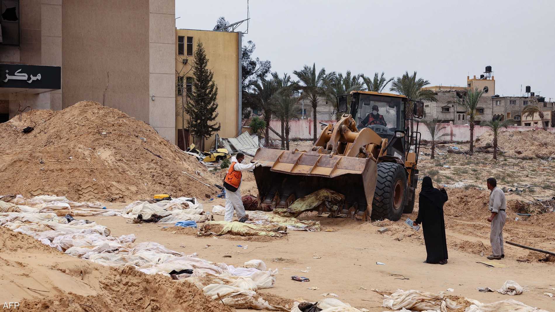مجلس الأمن يطالب بتحقيق مستقل بعد اكتشاف مقابر جماعية بغزة 