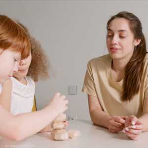 نجاح تجربة الصين في الحد من استخدام الطفل للهاتف