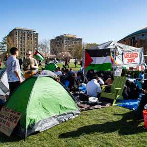 جانب من خيم المتظاهرين