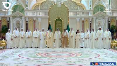 أمير الكويت يترأس اجتماعا استثنائيا لمجلس الوزراء