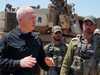 وزير الدفاع الإسرائيلي يوآف غالانت رفقة جنود في قطاع غزة