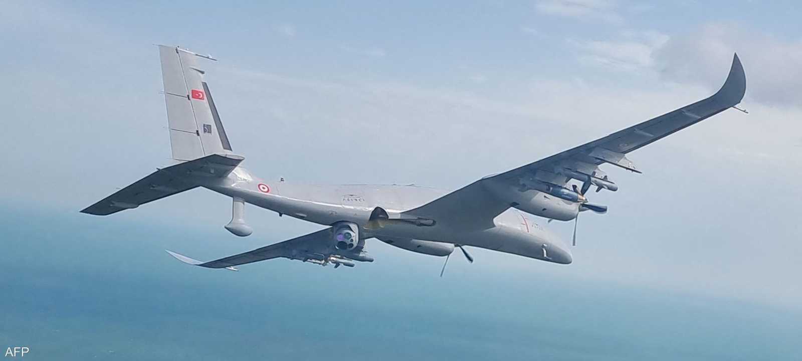 الطائرة التركية بيرقدار أقينجي