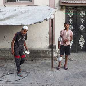 أطفال فلسطينيون جرحوا جراء الغارات على رفح