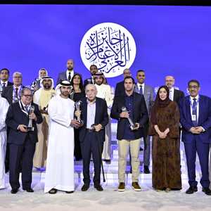 تكريم الفائزين بجائزة الإعلام العربي