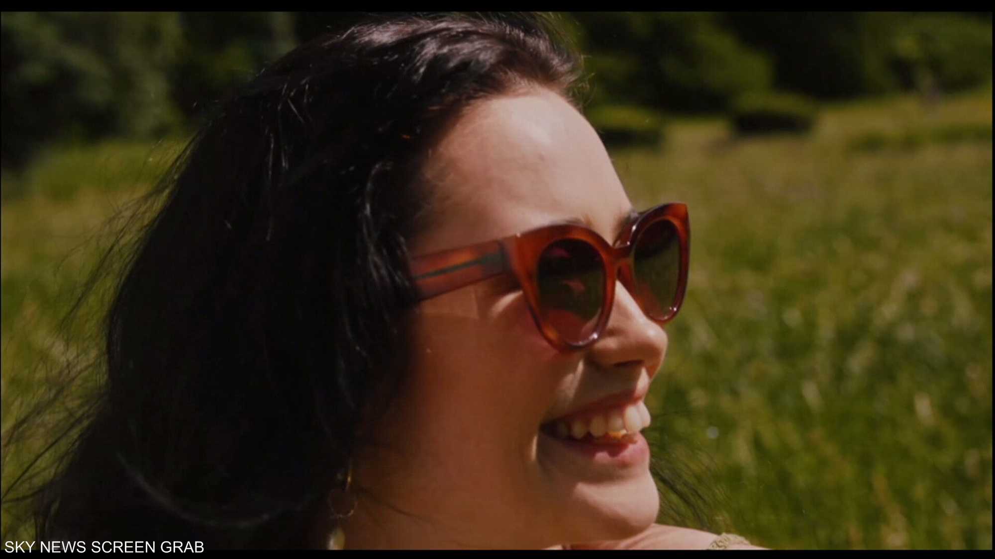 ارتداء النظارات الشمسية مفيد لصحة العين والجفون