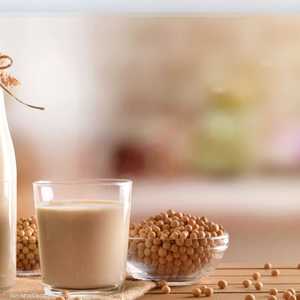 الحليب "البقري" أم "النباتي".. أيهما أفضل؟