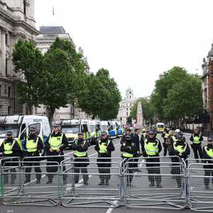 الشرطة البريطانية اعتقلت عشرات الأشخاص