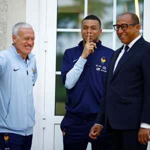 النجم كيليان مبابي في معسكر منتخب فرنسا