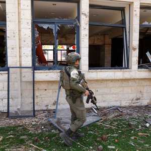 تصعيد لافت بين حزب الله وإسرائيل.. واتساع رقعة الحرائق