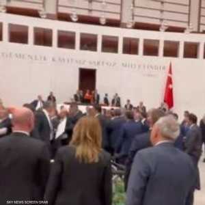 جانب من الشجار الذي شهده مجلس النواب