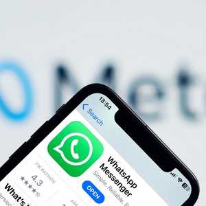 شعار ميتا المالكة لتطبيق واتساب