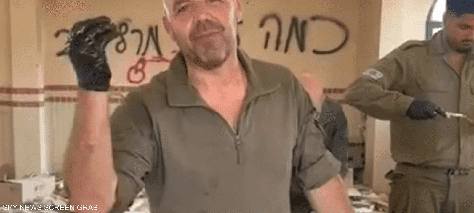 جنود إسرائيليين داخل مسجد معبر رفح