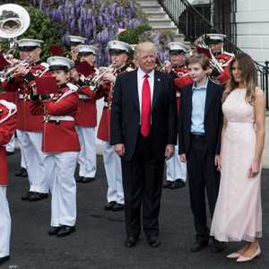 ترامب وزوجته ميلانيا وابنه بارون