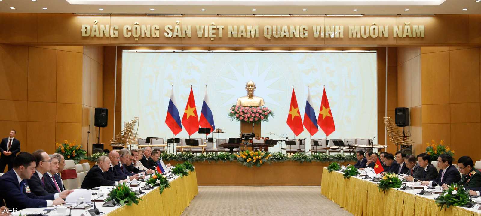 الرئيس الروسي في اجتماع مع رئيس الوزراء الفيتنامي