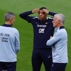 مبابي أصيب في أنفه خلال مباراة النمسا