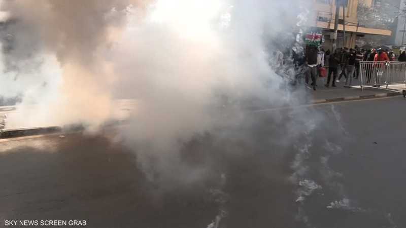 اقتحام برلمان كينيا وحرق مقار حكومية في مظاهرات عارمة