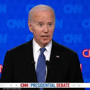 بايدن وترامب لم يتصافحا