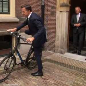 من المقرر أن يبدأ روته مهام منصبه الجديد في الأول من أكتوبر