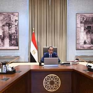الحكومة المصرية تبحث حلول أزمة انقطاع الكهرباء