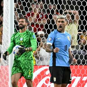 منتخب البرازيل يخسر بركلات الترجيح أمام أوروغواي