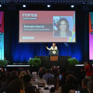 كامالا هاريس