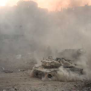 قتل أكثر من 70 فلسطينيا وأصيب نحو 300 في الغارات الإسرائيلية