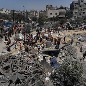 إسرائيل شنت غارات عنيفة على منطقة المواصي في خان يونس