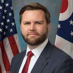 جي دي فانس عضو مجلس الشيوخ الجمهوري عن أوهايو