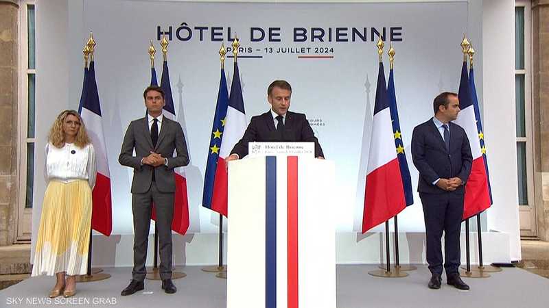 الرئيس الفرنسي يقبل استقالة الحكومة عشية أول اجتماع للبرلمان