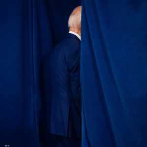 الضغوط تزيد على بايدن لترك السباق الانتخابي