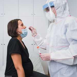 هل تؤثر إصابة الأمهات الحوامل بكورونا على الأجنة؟..أرشيفية