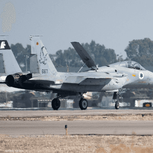 شاركت نحو 20 طائرة في الهجوم