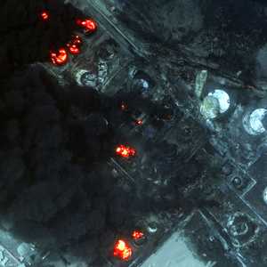 صورة الأقمار الصناعية لميناء الحديدة بعد الضربات الإسرائيلية