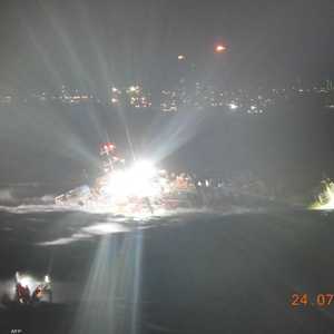 غرق ناقلة نفط قبالة سواحل مانيلا