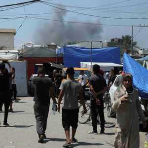 إسرائيل شنت غارة على مدرسة تؤوي نازحين في دير البلح