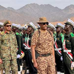 البرهان كان يحضر تخريج دفعات عسكرية جديدة