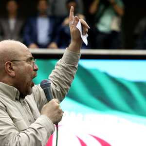 هدد المسؤولون الإيرانيون بالرد على اغتيال هنية