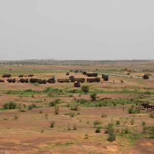 الجيش المالي متهم بقصف شاحنات لعمال المناجم شمال البلاد