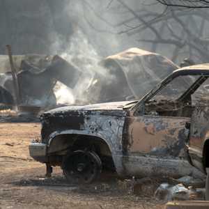 أصبح رابع أكبر حريق بتاريخ كاليفورنيا