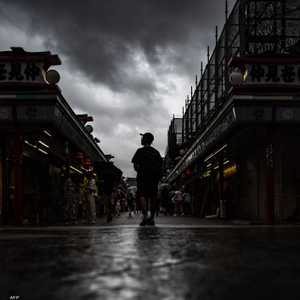 طوارئ في اليابان مع اقتراب "إعصار أمبيل"