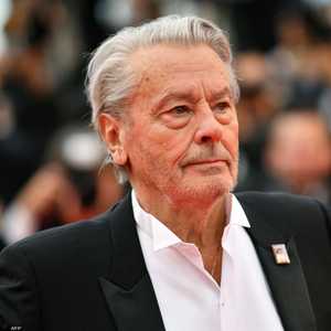 النجم الفرنسي الراحل آلان ديلون.. أسطورة السينما الفرنسية