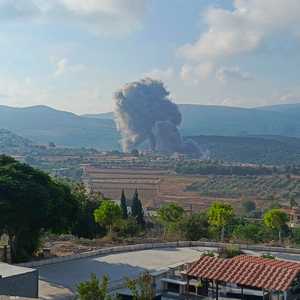 الجيش الإسرائيلي يعترض عشرات المسيرات التي أطلقت من لبنان