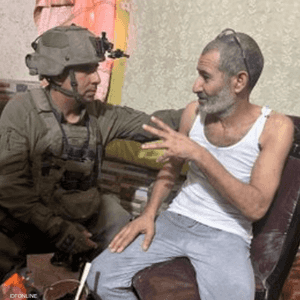 لحظات بعد تحرير الرهينة فرحان القاضي