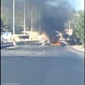 انفجار السيارة وقع بالقرب من حاجز أمني