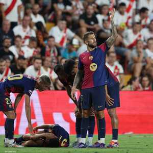 مارك برنال لاعب خط وسط برشلونة