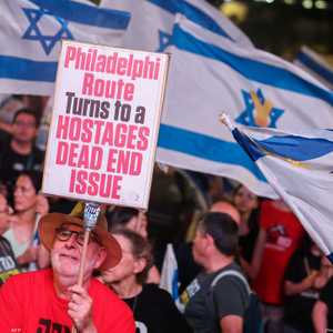 عائلات الرهائن قالوا إن نتنياهو يتذرع بممر فيلادلفيا لمواصلة