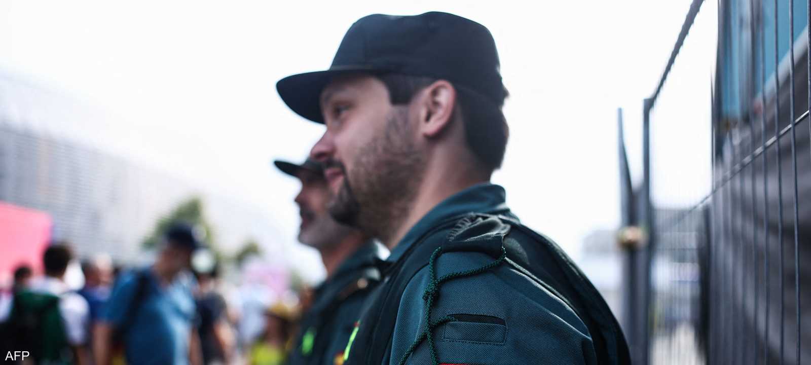 عنصران من الشرطة الإسبانية - أرشيفية