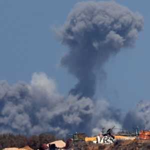 قصف إسرائيلي على مدرسة الجاعوني بمخيم النصيرات في غزة