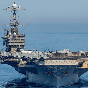 حاملة الطائرات"يو أس أس ترومان"