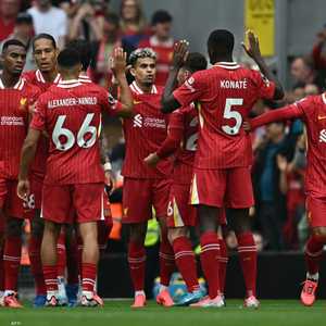 سجل لويس دياز هدفين سريعين